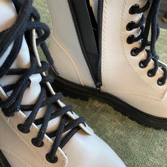 Unr8ed boots woman’s size 7.5 - Picture 5 of 7